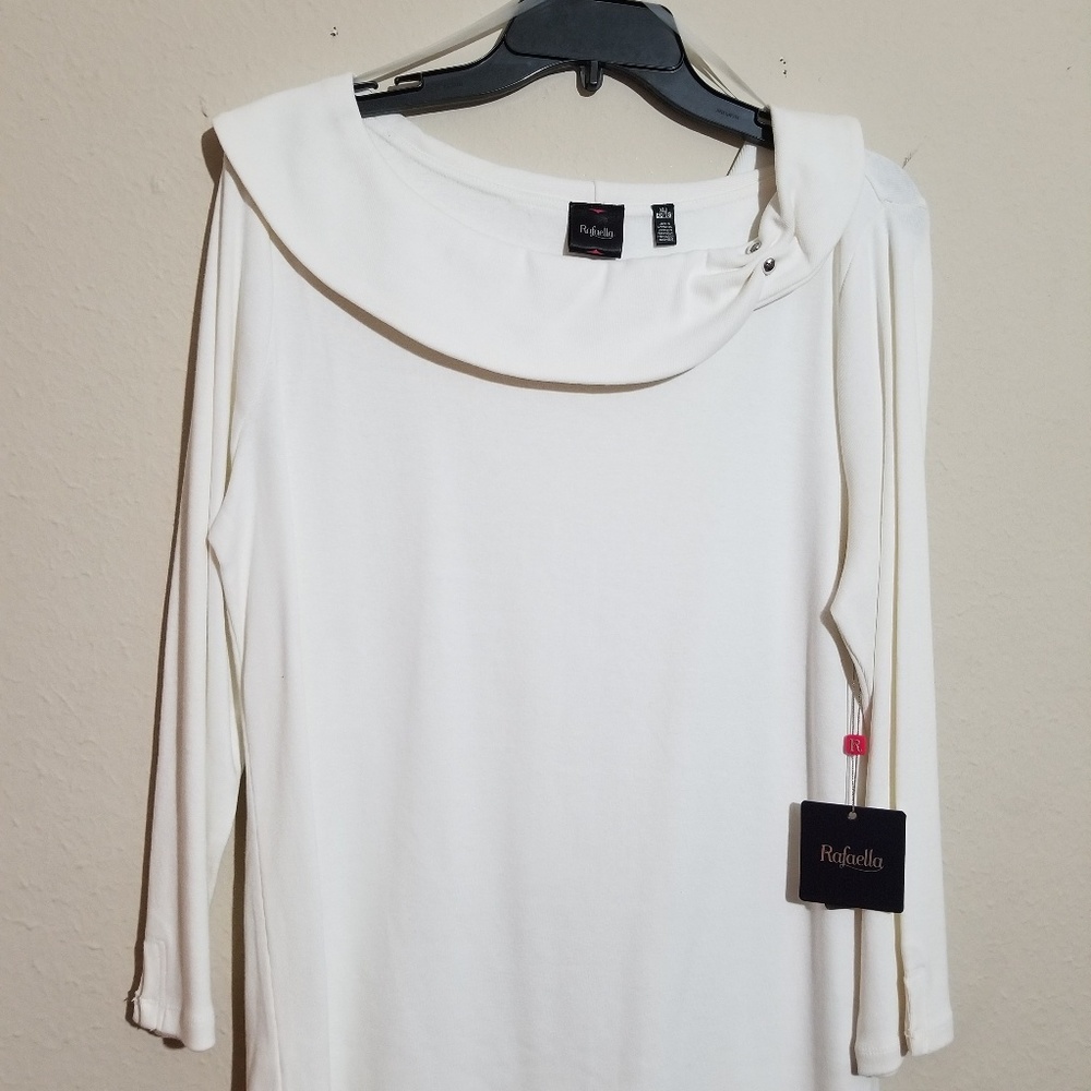 NWT White long-sleeved top